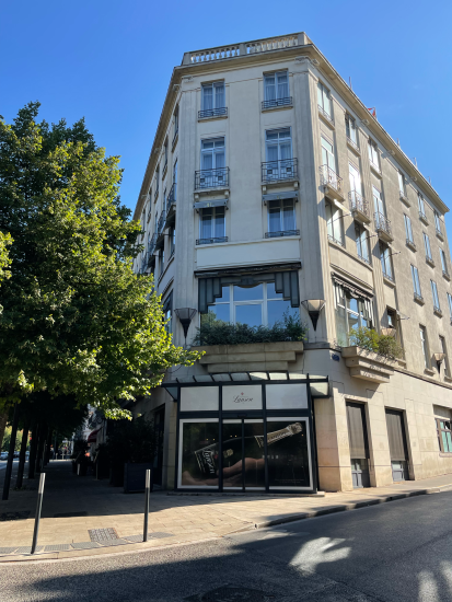 Façade Hôtel Centre-Ville Reims - L'Univers Reims